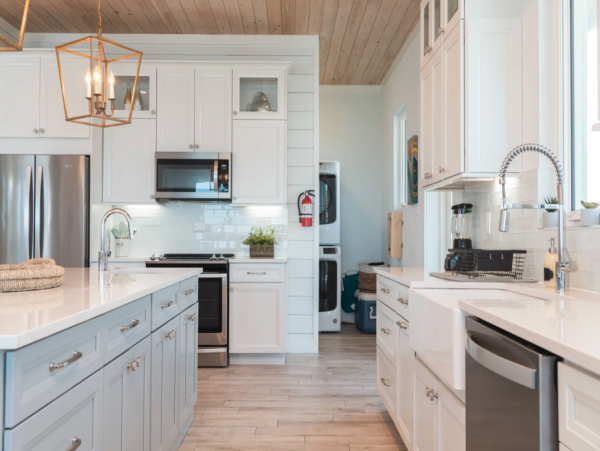 Luxurious Beachfront Villa in Little Exuma - 4-Bedroom Getaway